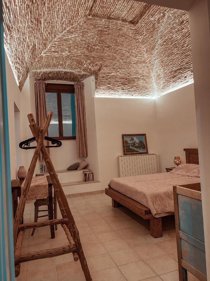 Vadolibera House Appartement LʼAquila Buitenkant foto
