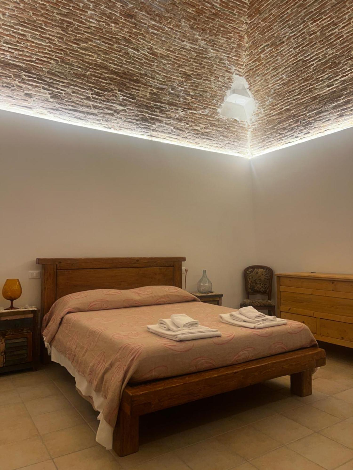Vadolibera House Appartement LʼAquila Buitenkant foto