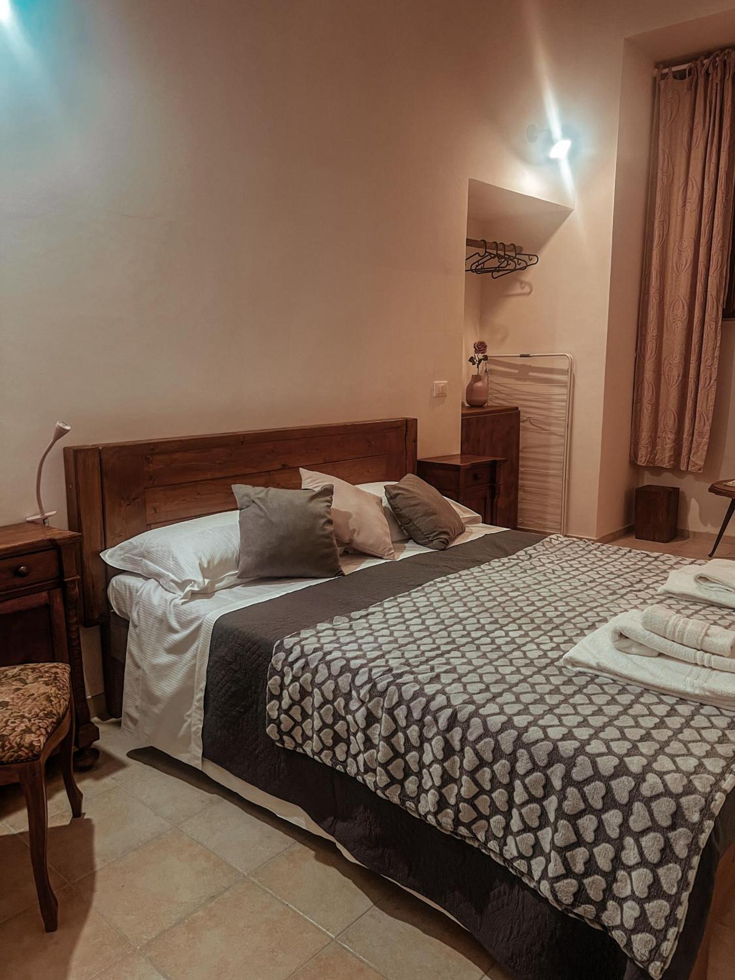 Vadolibera House Appartement LʼAquila Buitenkant foto