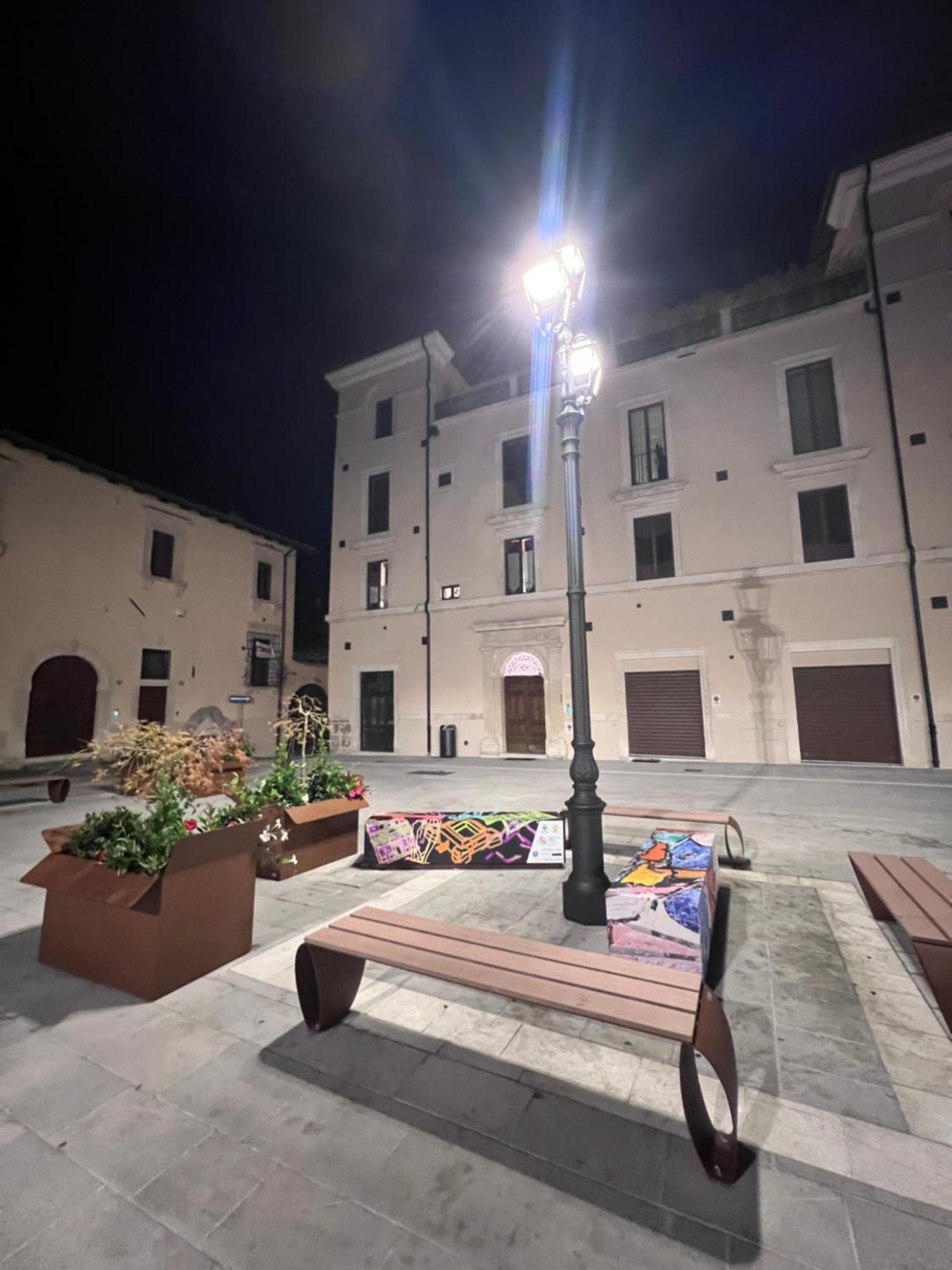 Vadolibera House Appartement LʼAquila Buitenkant foto
